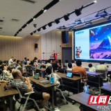 当科技遇上童趣 益阳科技馆AI活动点亮少年梦