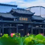 夏日清凉指南④｜木雕里的清凉秘境 天意木国解锁艺术消暑新方式