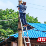 赫山铁铺岭社区：路灯亮了 居民的心也暖了