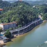 出行更便捷！益阳南滨江路桥今日试通车