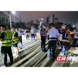 桃江多部门联合开展校园“一盔一带”整治行动