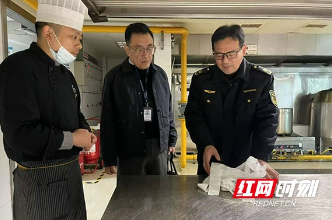 赫山区开展“年夜饭”专项检查 守护春节舌尖安全