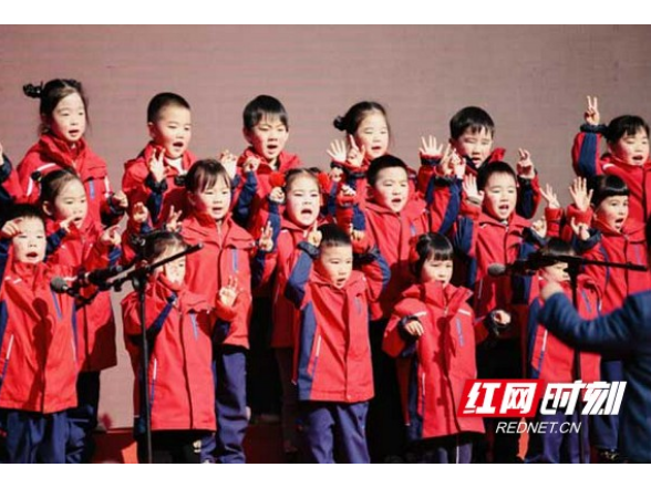 资阳区中心幼儿园举办“喜迎新年 唱响未来”歌咏比赛