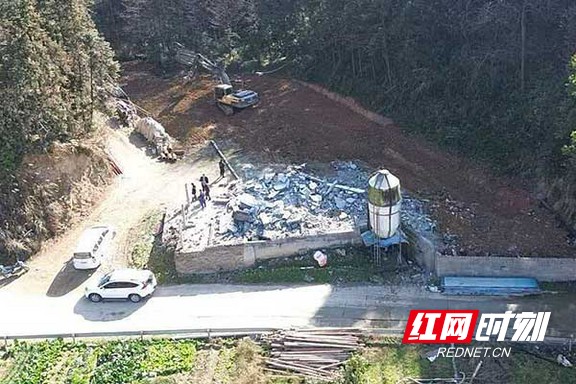 6e264f20e1ef4ff3b717264ccf425522.marked.jpg 6e264f20e1ef4ff3b717264ccf425522.marked.jpg