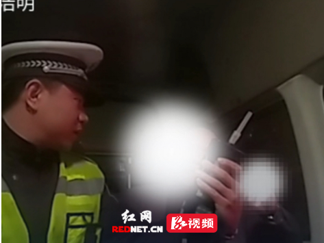 男子二次酒驾被查获 赫山交警严格执法拒绝说情