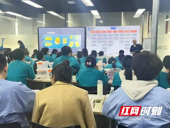 0e991e867fa040c3ad77e52d323590b3.marked.jpg 0e991e867fa040c3ad77e52d323590b3.marked.jpg