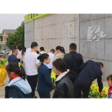 铭记历史悼亡魂 珍爱和平向未来