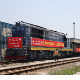 三十而立，“钢铁驼队”护卫队24小时硬核营业