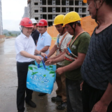 “送清凉”暖一线！园企合力推进项目建设“加速跑”