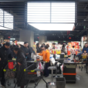 这里晚上十点的商场，还有那么多人！