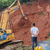 紧盯切坡建房安全隐患 坚守群众利益至上初心