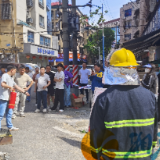 涧塘社区开展住宅小区及建材市场消防演练