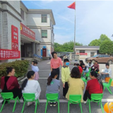 找妈妈、跑偏球、萌娃比划……云集村这场母亲节亲子活动爱意满满