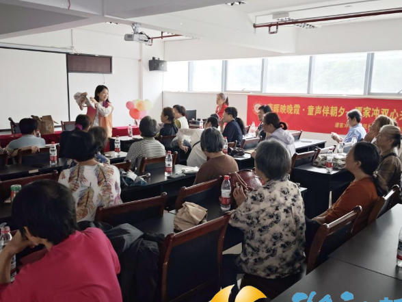 巧手织竹韵，感恩慈母心 西湖街道谭家冲社区开展母亲节主题活动