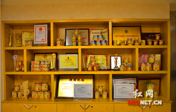 2011年，“果秀”商标被评为中国驰名商标，并先后获得“国家科学技术进步二等奖”等多项荣誉。资料图.jpg