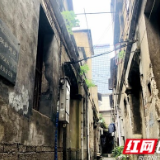 环境整治“加码”  老街巷等待“新颜”