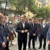 郑建新：推动背街小巷焕新颜 实现城市建管品质再提升