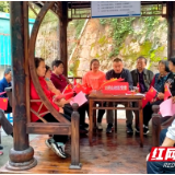 听党话跟党走 老党员学十九届六中全会精神用行动践行初心与使命