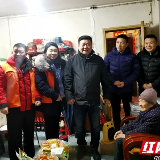 真心真情为民解忧 政协委员进社区献爱心送温暖