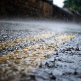 早高峰暴雨“添堵”，长沙刚刚发布暴雨黄色预警