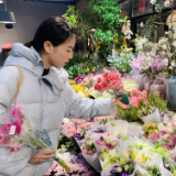 三八节长沙消费市场女人味渐浓 “她”消费更为“悦己”