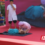 19层高楼突发“火灾” 15位居民及时“逃生”