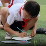 视频 | 百名小学生手绘百米长卷献礼建党百年