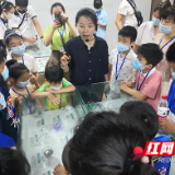 跳跳糖、奶茶、可乐……禁毒课堂带青少年识别“伪装者”