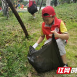 宁乡玉潭街道：一抹党旗红，扮靓文明城