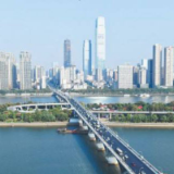 郑建新建议：支持长沙打造具有核心竞争力的科技创新高地