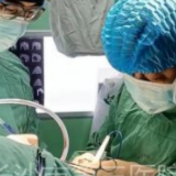 长沙市第三医院首例受益者完成手术 骨科创伤类耗材进入低价时代