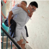 院前急救人：最坚实的背扛起生命的重量