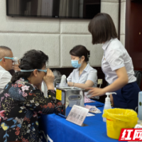 岳阳爱尔眼科眼健康义诊活动走进机关事业单位