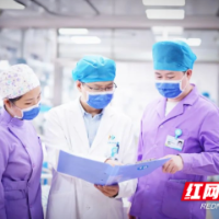 8.19中国医师节 | 重症医学科邓育兵：生命不息 奋勇争先 奉献不止
