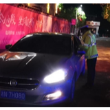 芷江交警:夜查集中整治在行动
