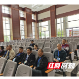 芷江法院邀请人大代表和政协委员旁听刑事案件审理