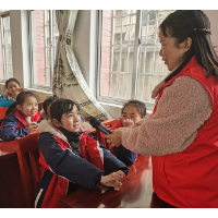 防性侵 保安全——靖州志愿者协会送教飞山小学