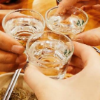 饮酒真能助睡眠吗？