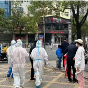抗疫前线，国寿志愿者在行动 