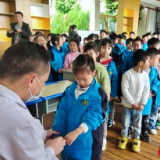 学党史  勤实践  怀化市中医医院开展“健康义诊进校园” 活动