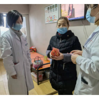 怀化市第二人民医院：除夕慰问暖意浓