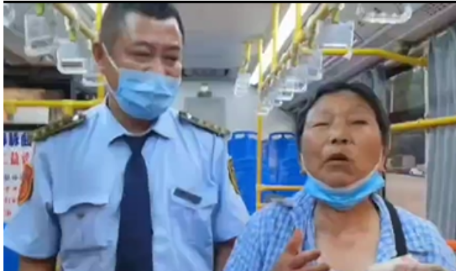 怀化公交司机好样的！捡拾现金物归原主