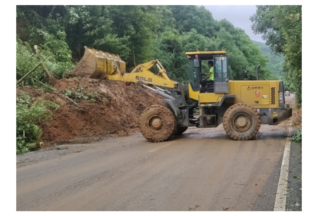 辰溪县公路建设养护中心启动国省公路灾后恢复工作