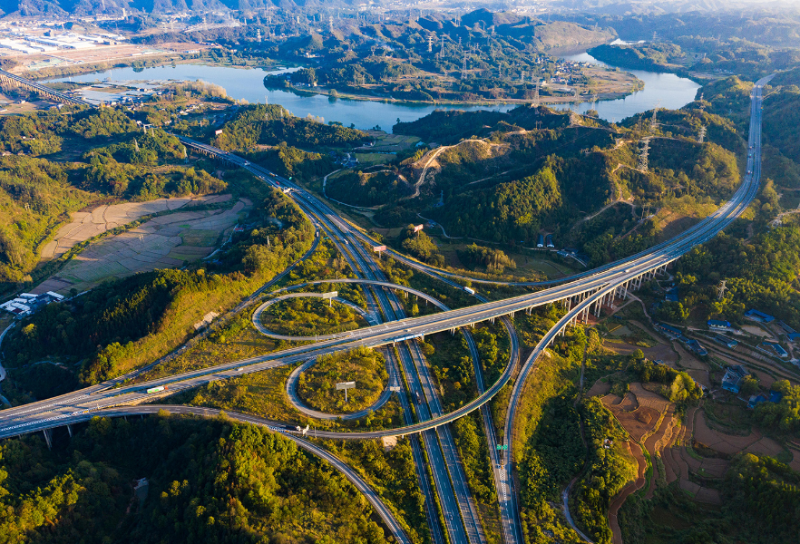 怀化“三路长”齐聚高速公路   全力推进“三保三大”专项行动