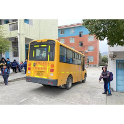 沅陵筲箕湾镇：畅通学生上学路，让农村孩子告别“上学难”