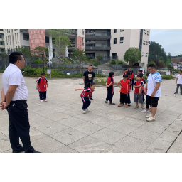 怀化市体育学校赴新晃选拔体育后备人才