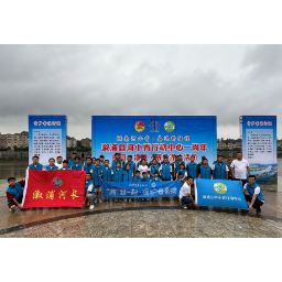 溆浦河小青行动中心一周年 | 雨中护河 展示河小青的爱护之心