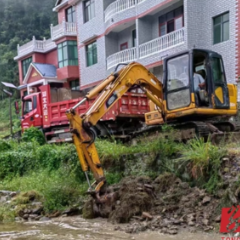 通道：河道清淤整治 守护蓝天碧水