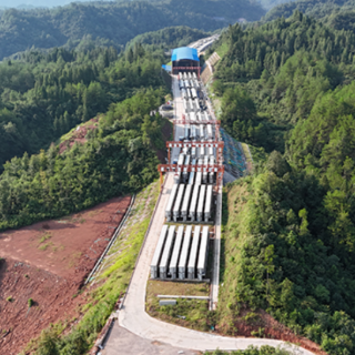 张官高速第二合同段完成全线预制梁生产任务