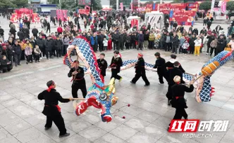 组图 | 花灯荟萃闹新春   龙腾麻阳年味浓